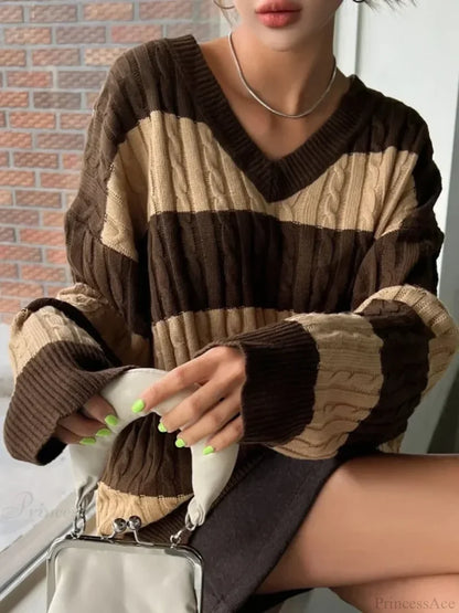 Loose Knit V-neck Vintage Pullover Sweater Brown / S