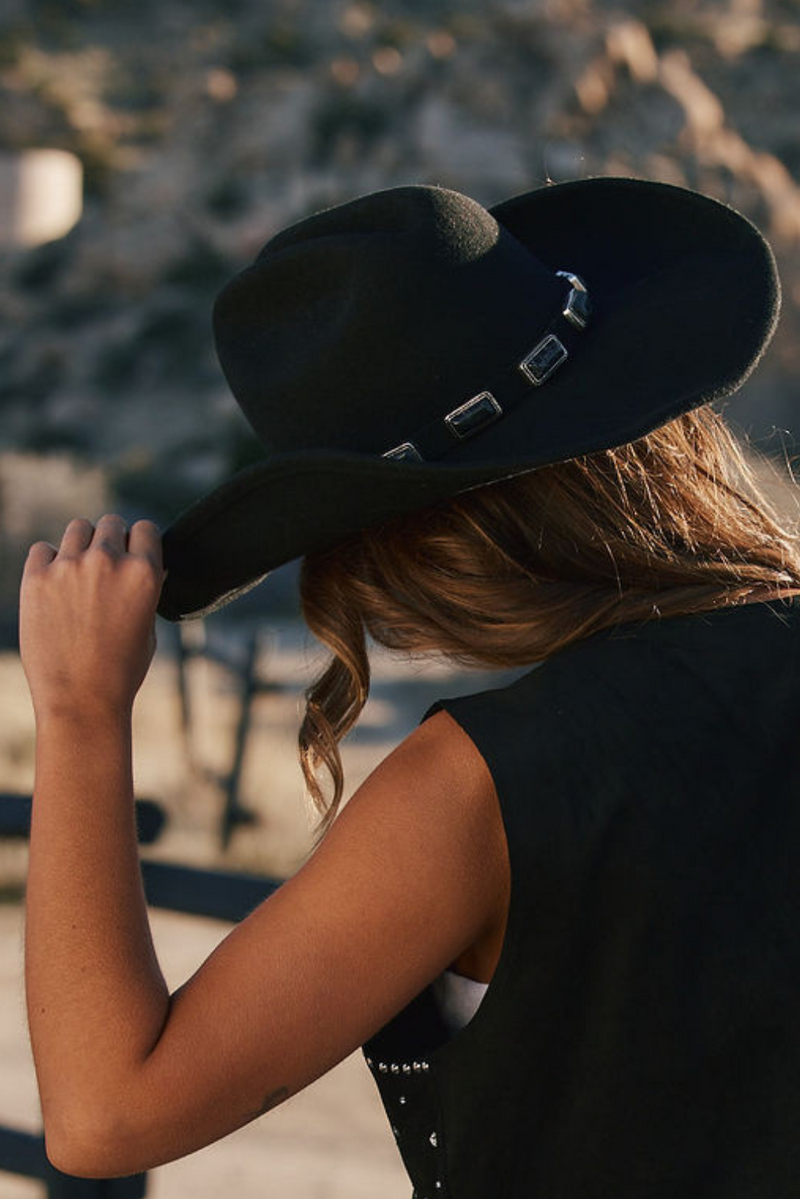 McGraw Black Onyx Cowboy Hat paired with complementary accessories for a polished look.