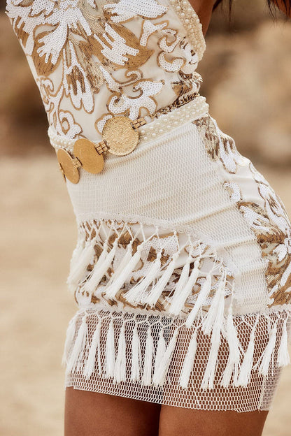 Mercury Gold Metal Belt styled in a complete look from an alternate angle.