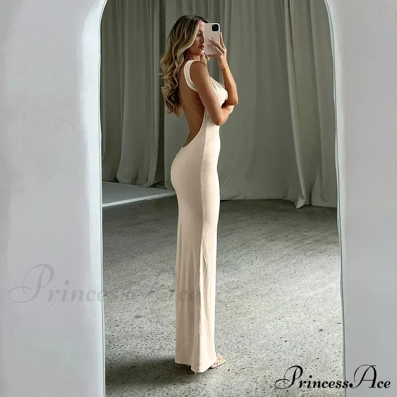 Mia Elegant Maxi Dress