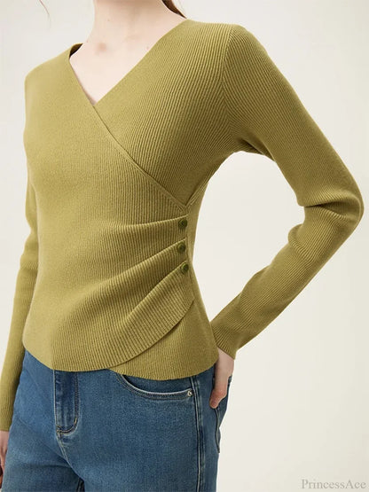 Minimalist V-neck Knit Bottom Sweater Sweater