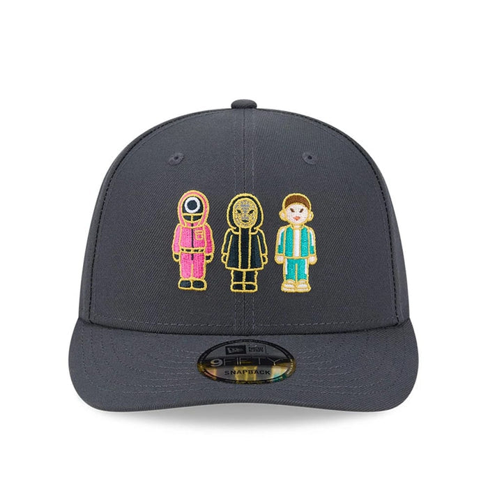Pictured is this Netflix Squid Game 9FIFTY Snapback cap in dark grey. 2