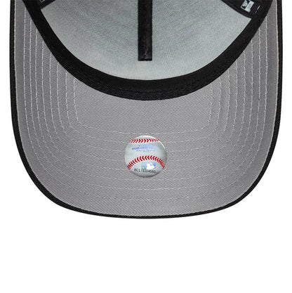 Pictured is this MLB New York Mets 9FORTY A-Frame cap in black. 2