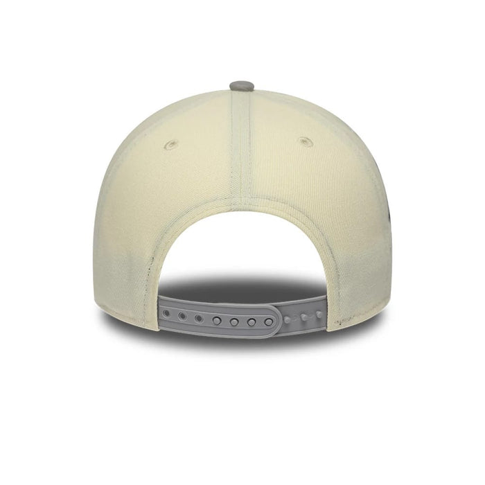 Pictured is this MLB Cooperstown New York Yankees 9FORTY A-Frame cap in white & grey. 6
