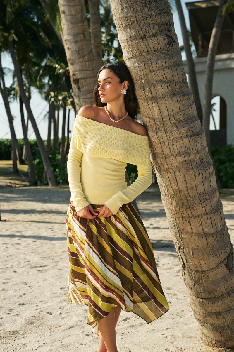 Off shoulder slim fit sweater