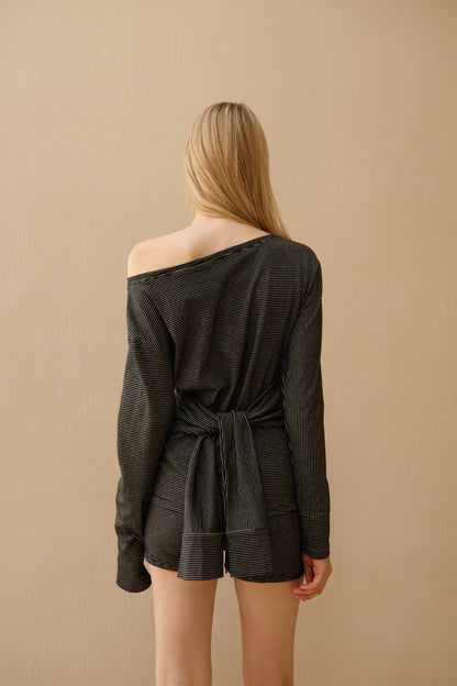 One shoulder striped set