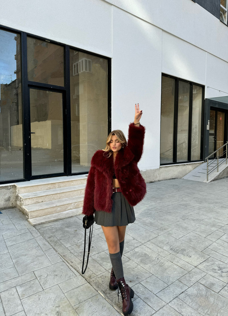 PELLUSH I SHKURTER BURGUNDY