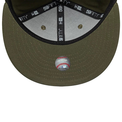 Pictured is this Seattle Mariners MLB Dark Green 59FIFTY Fitted cap. 7