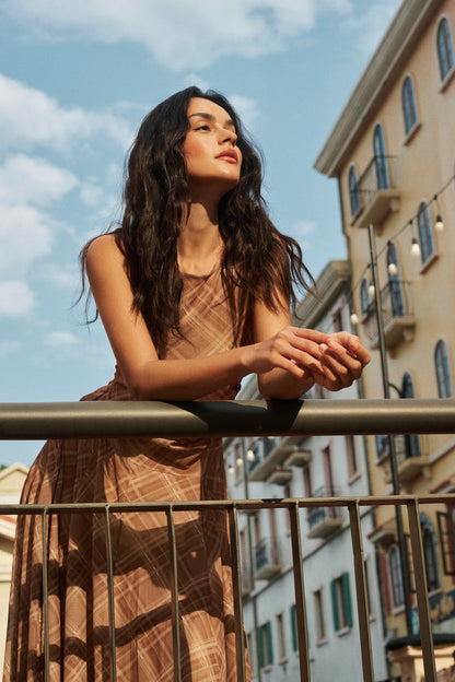 Sleeveless plaid maxi dress