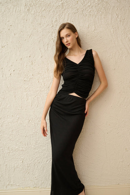 Sleeveless ruched knit set