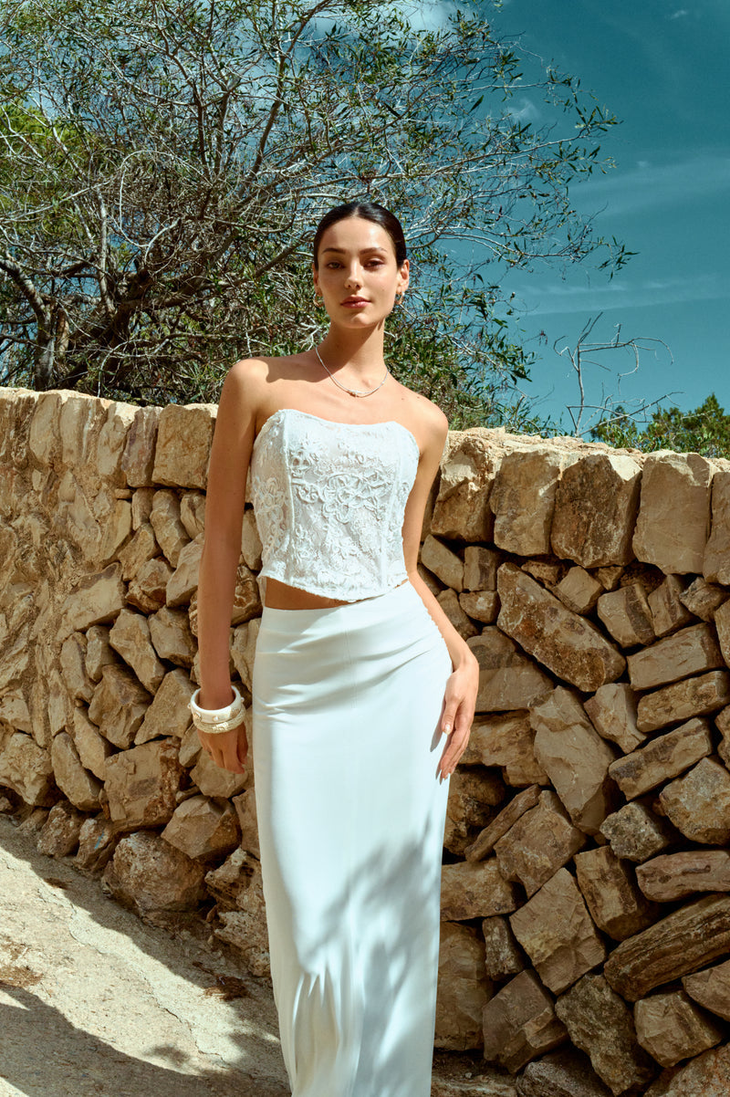 Strapless lace bustier