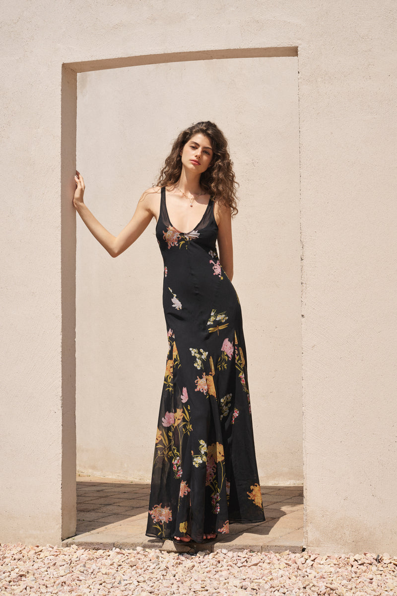 U-neck bloom maxi dress