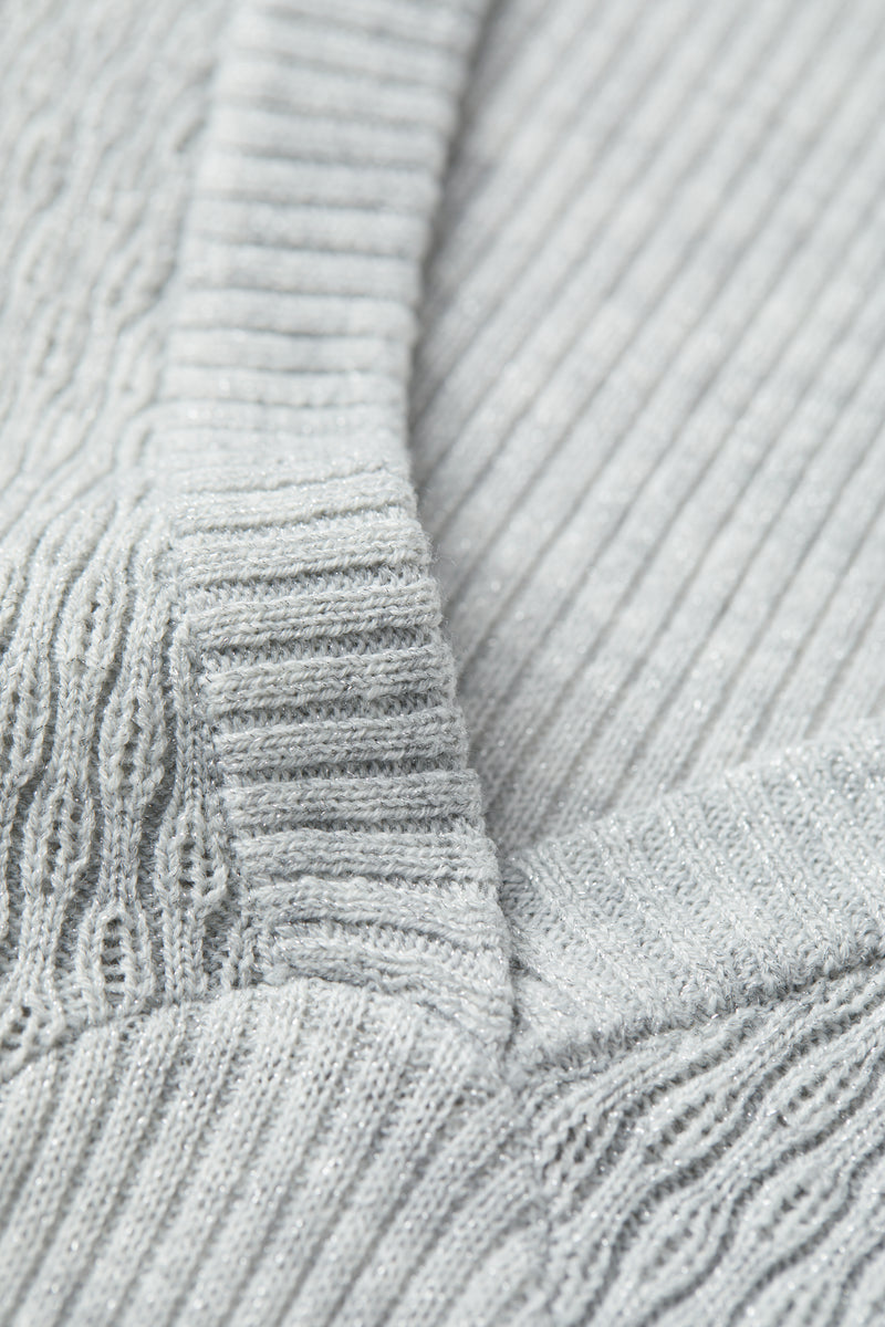 V neck slim fit sweater