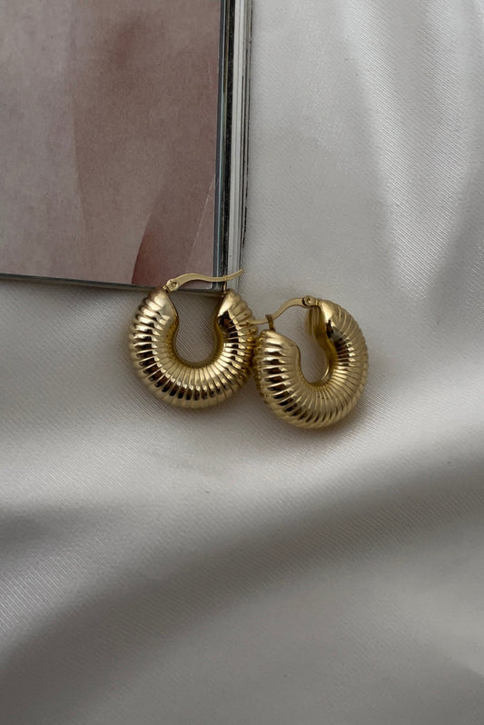 VATHE NGJYRE GOLD