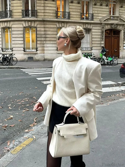White Double Pockets V-neck Coat